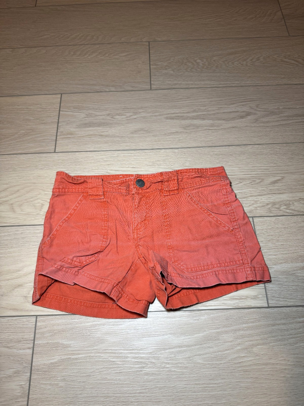 Y2K Old Navy Low Rise Waist Coral Red Womens Size 2 100% Cotton Cargo Shorts